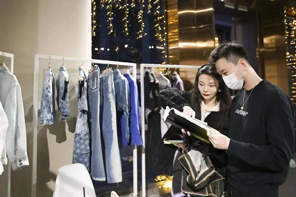 AG九游会 九游会AGDHUB设计汇时尚品牌交融生长新场景(图6)