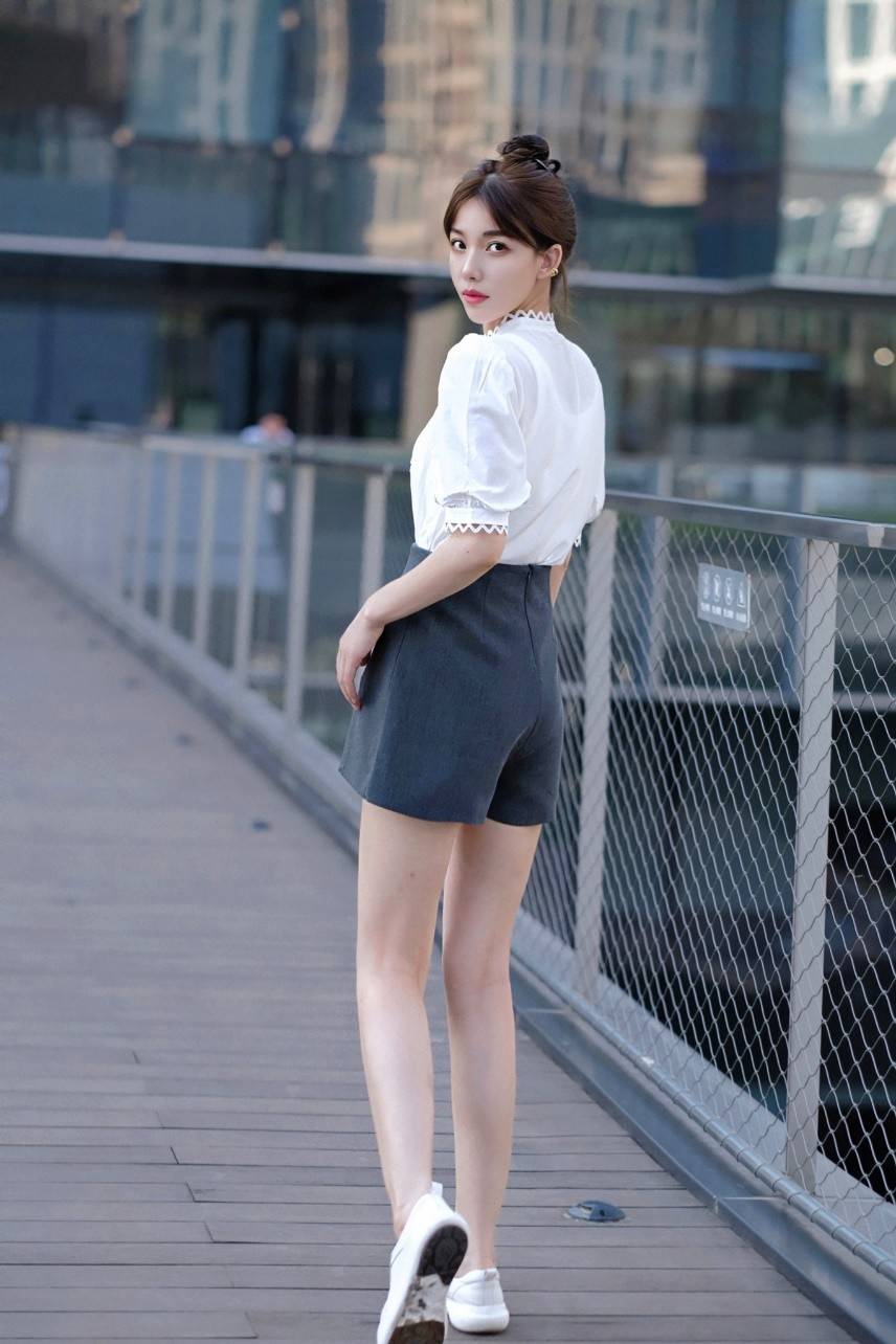 MESUX米岫女装怎么样？聚焦品质时尚引领行业潮流！AG九游会 九游会AG(图2)