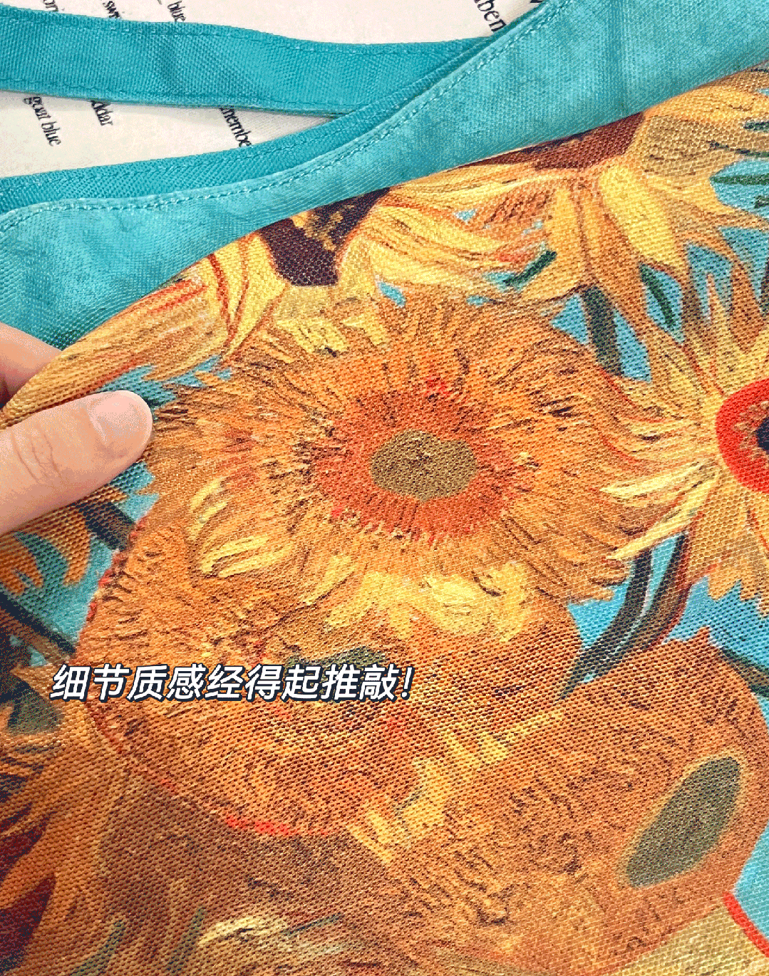油画做成包？时尚实用又能装欧美低奢的典范AG九游会 九游会AG把艺术“袋”身上！！(图7)